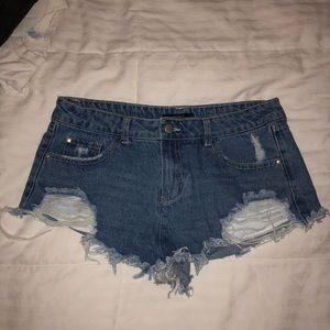 Forever 21 ripped jean shorts, size M